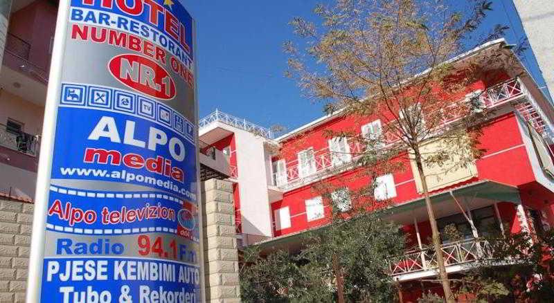 Hotel Number One Gjirokastër Exterior foto